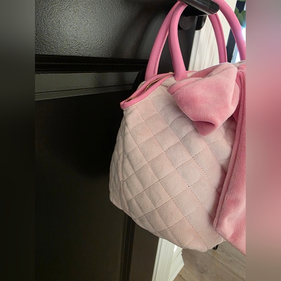 NWT Juicy Couture Juicy Tale Bowlers Bag - Powder Blush - Picture 4 of 5